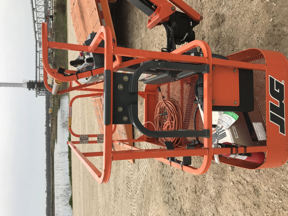 2019 JLG 450AJ