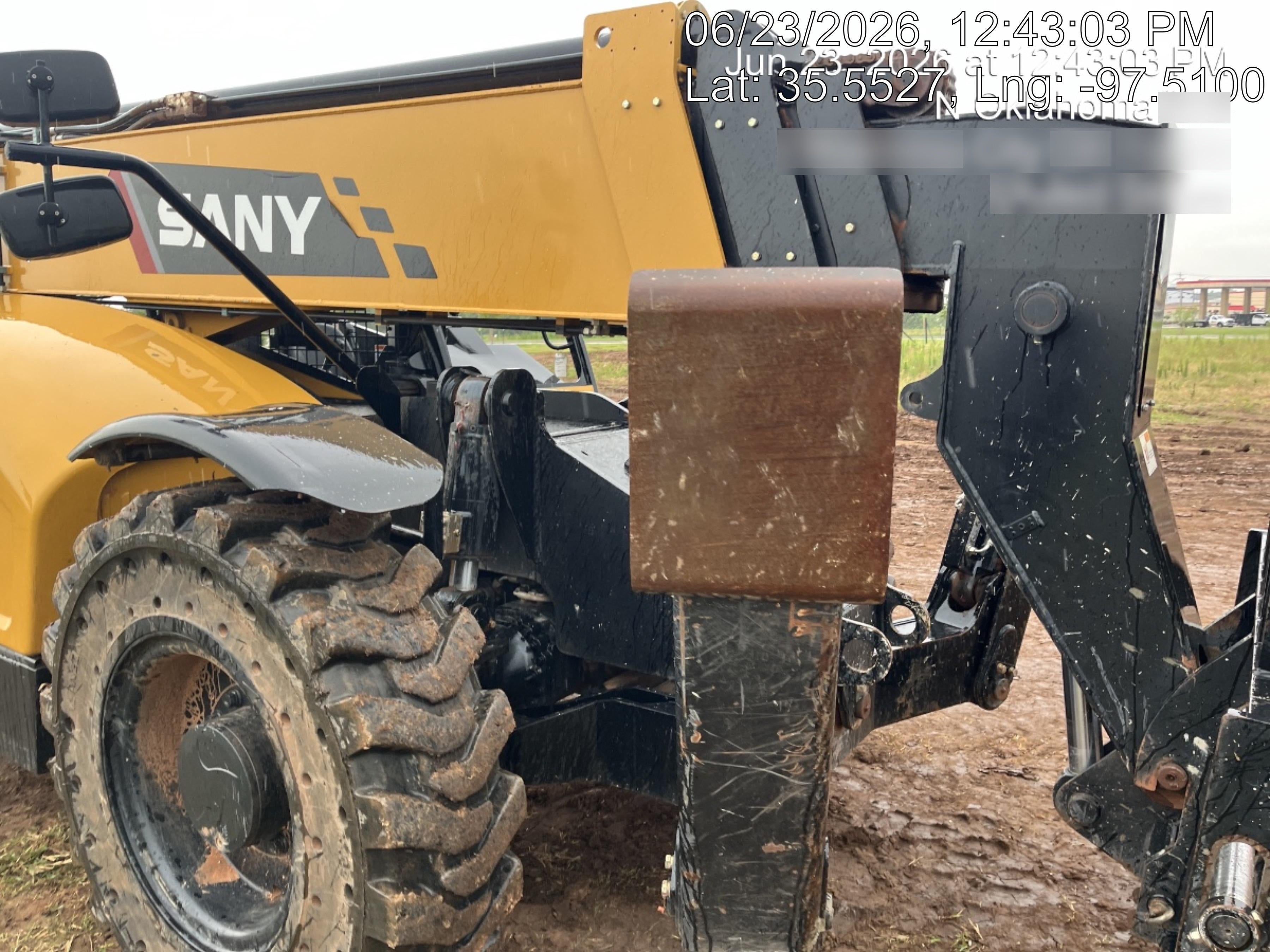 2023 SANY STH1056