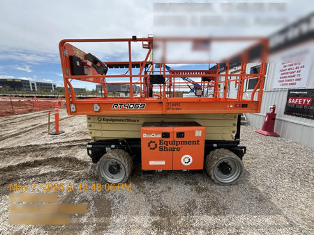 2022 JLG RT4069
