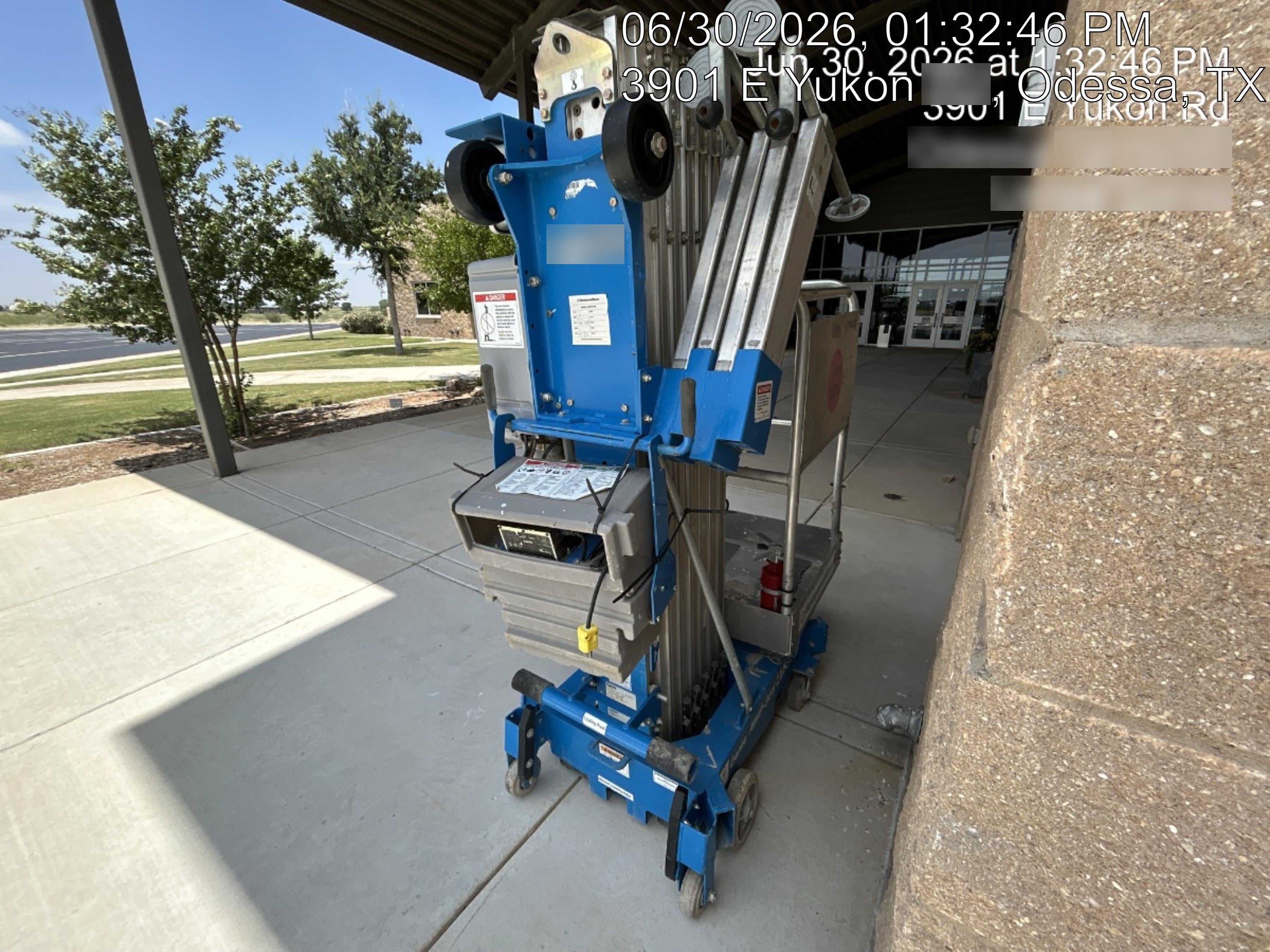 2019 GENIE AWP-30S