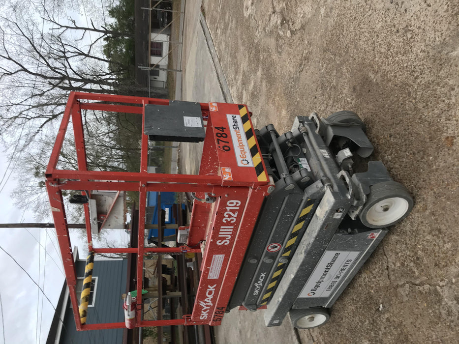 2018 SKYJACK SJIII-3219