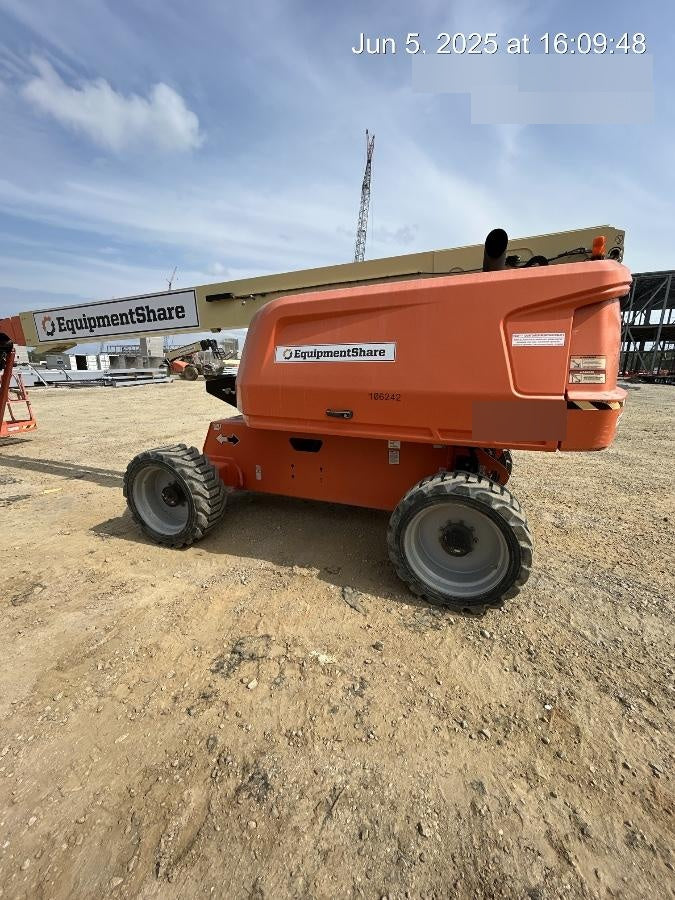 2020 JLG 660SJ
