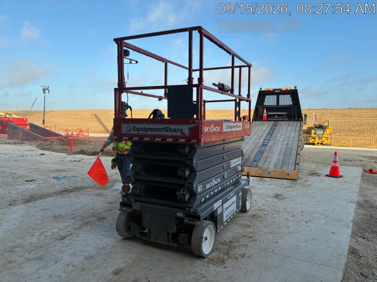 2021 SKYJACK SJ4740