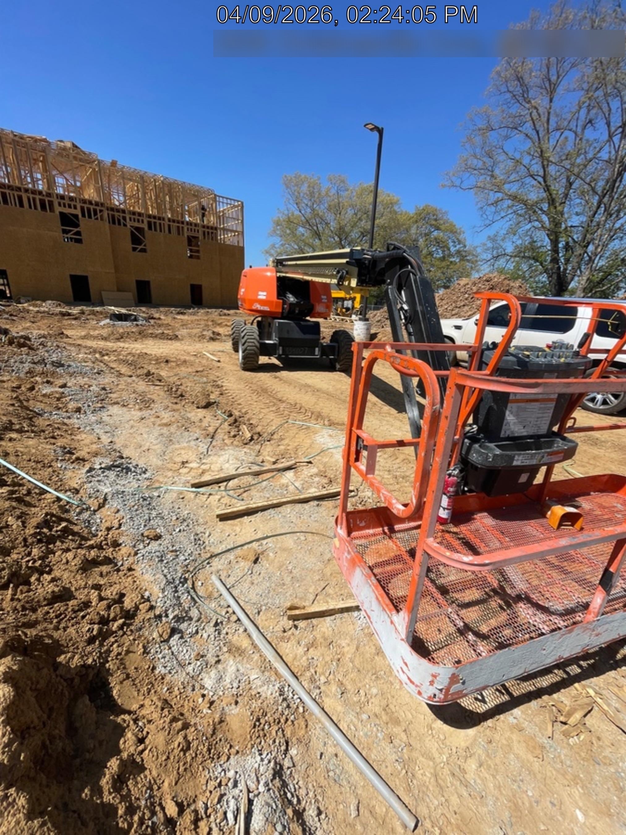 2025 JLG 660SJ