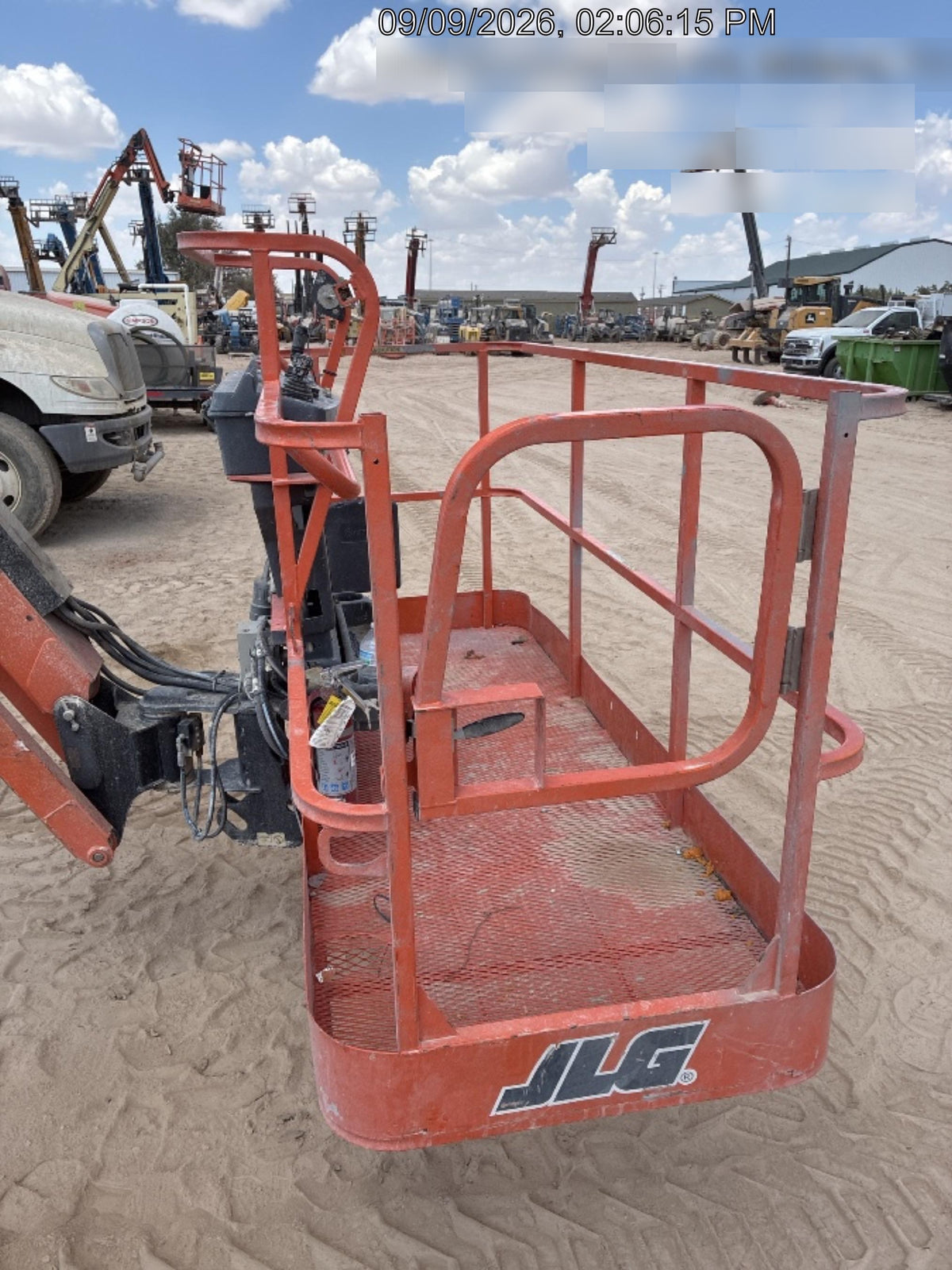 2021 JLG 600AJ