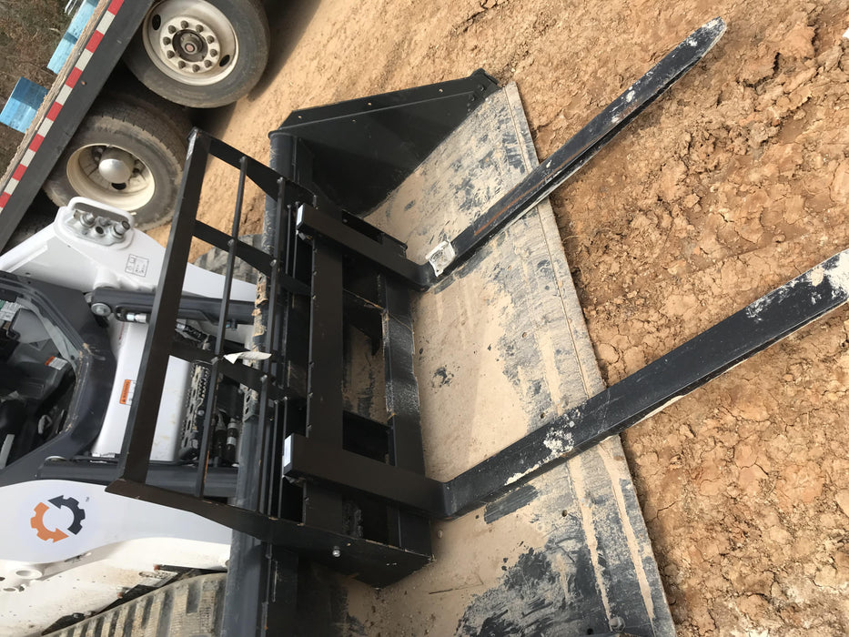 2022 ARROW MATERIAL HANDLING 48" Pallet Forks - Arrow