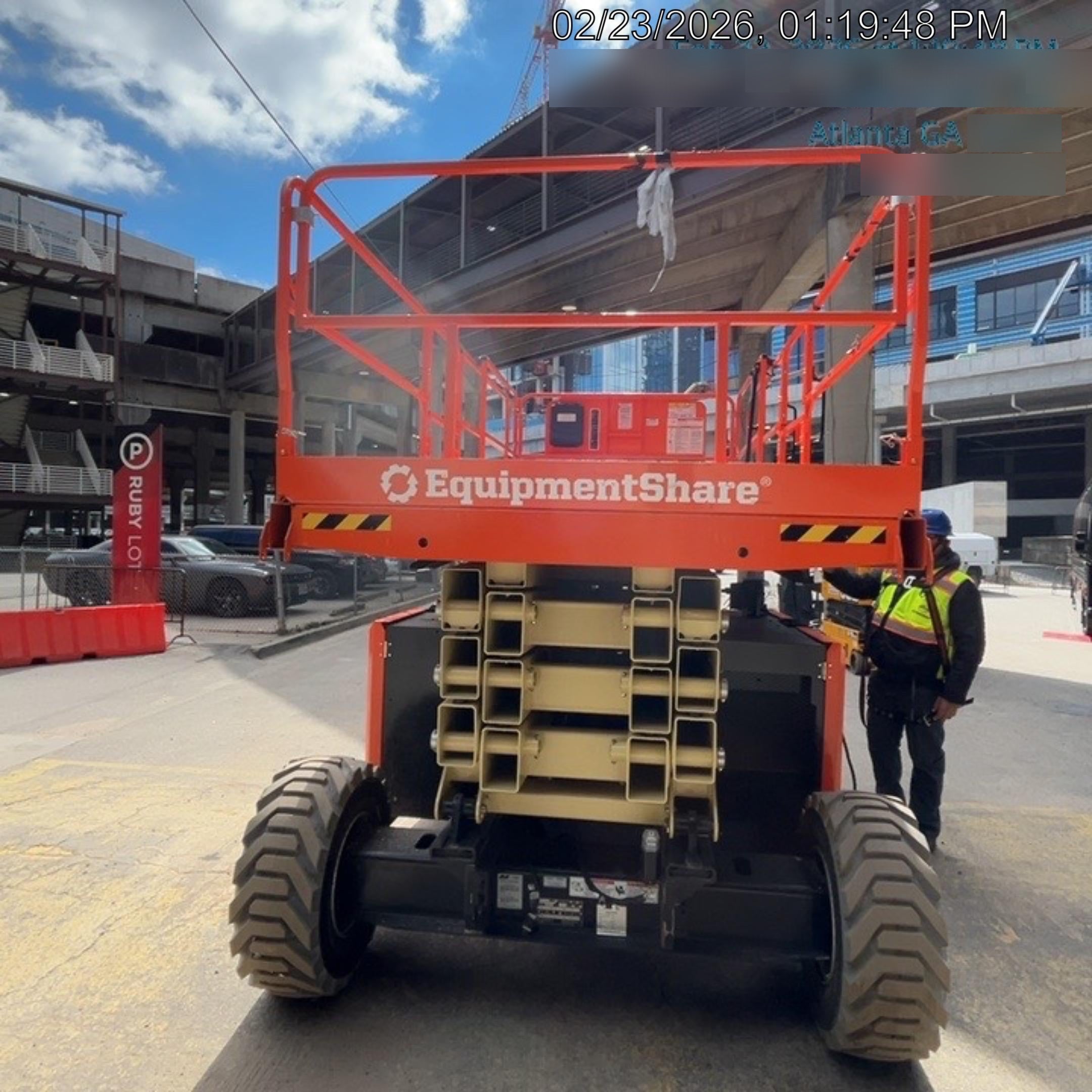 2025 JLG RT4394