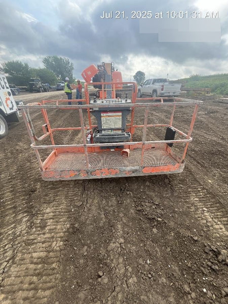 2022 JLG 660SJ Quad Track