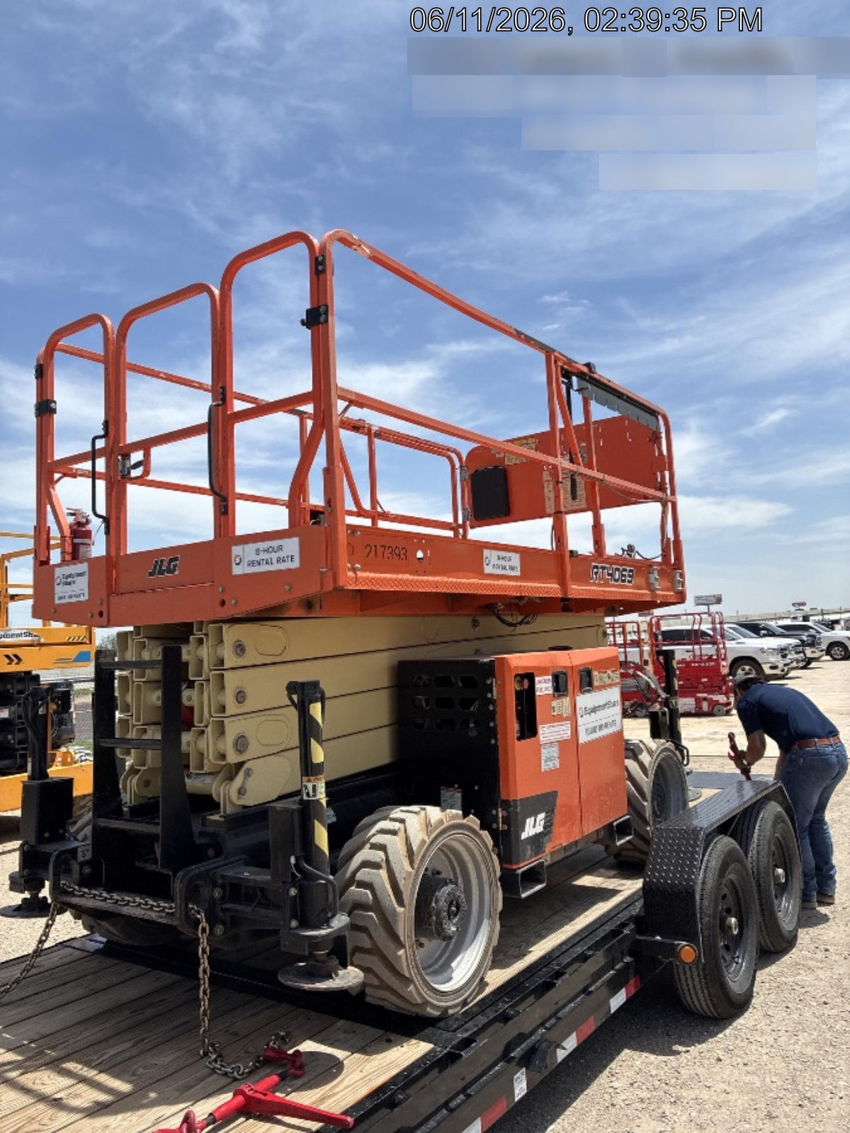 2022 JLG RT4069
