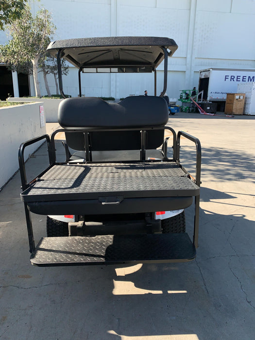 2022 Ez-Go VALOR 4 GAS EFI, PLATINUM, 
REAR SEAT KIT, ROOF, SPLIT TINTED WINDSHIELD