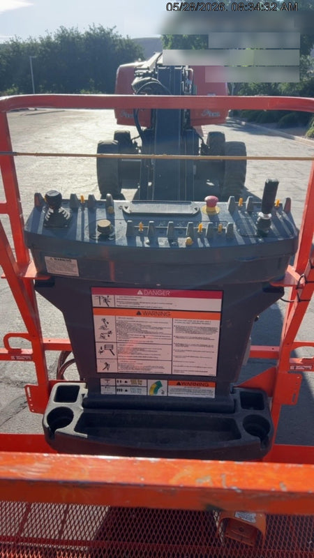 2025 JLG 660SJ