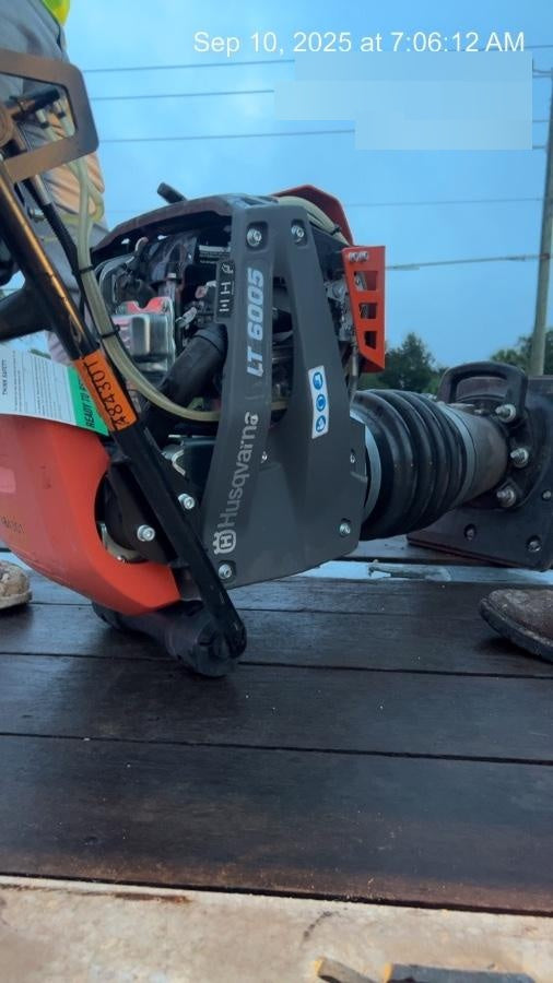 2024 HUSQVARNA LT6005