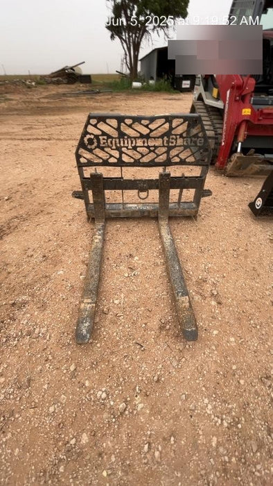 2021 PALADIN 48" Pallet Forks - Paladin