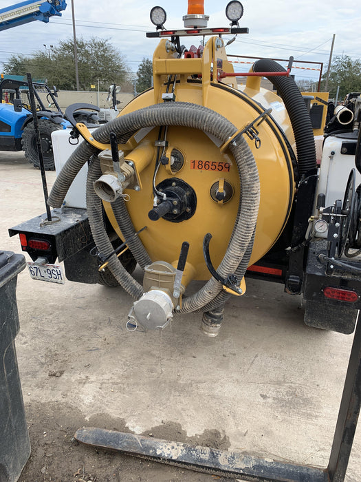 2021 VAC-TRON LP573XDT