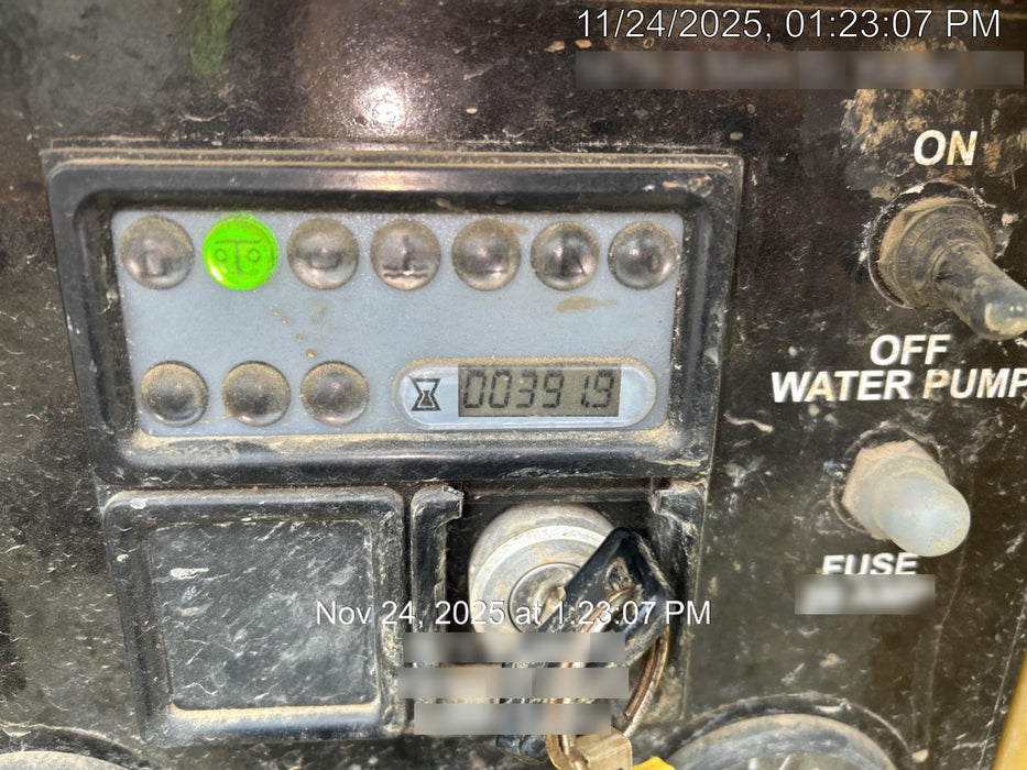 2023 VAC-TRON LP573XDT