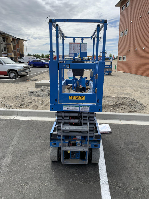 2020 Genie GS-1930 Solid Non Marking Tires, Beacon, Folding rails with half height swing gate, 800W Inverter