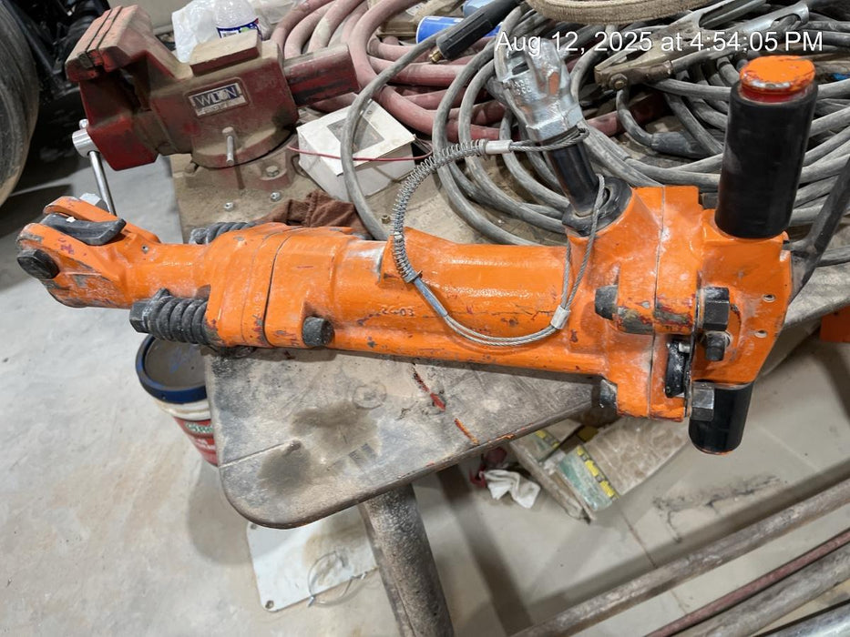 2024 MICHIGAN PNEUMATIC ES-TPB90-118-TRACKER