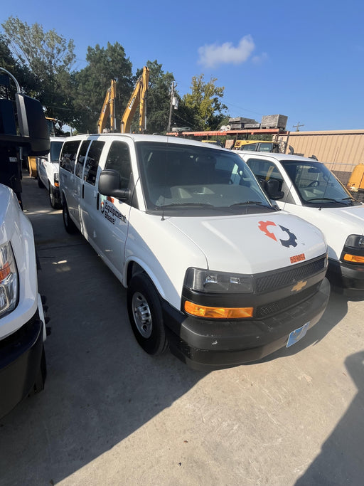 2025 CHEVROLET Express Van - Rental
