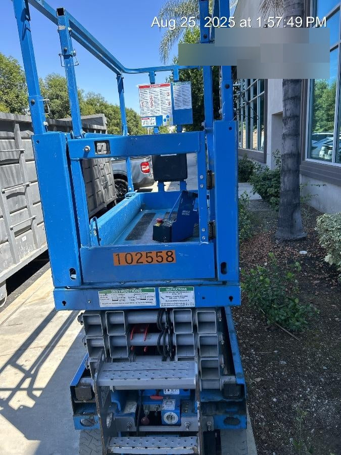 2020 Genie GS-1930 Solid Non Marking Tires, Beacon, Folding rails with half height swing gate, 800W Inverter