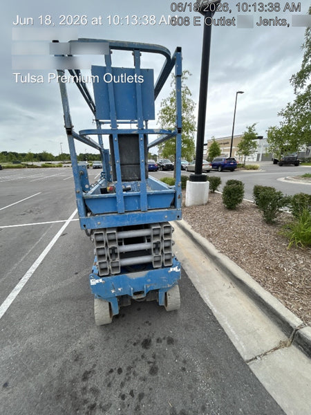 2019 Genie GS-2632 Folding rails with half height swing gate