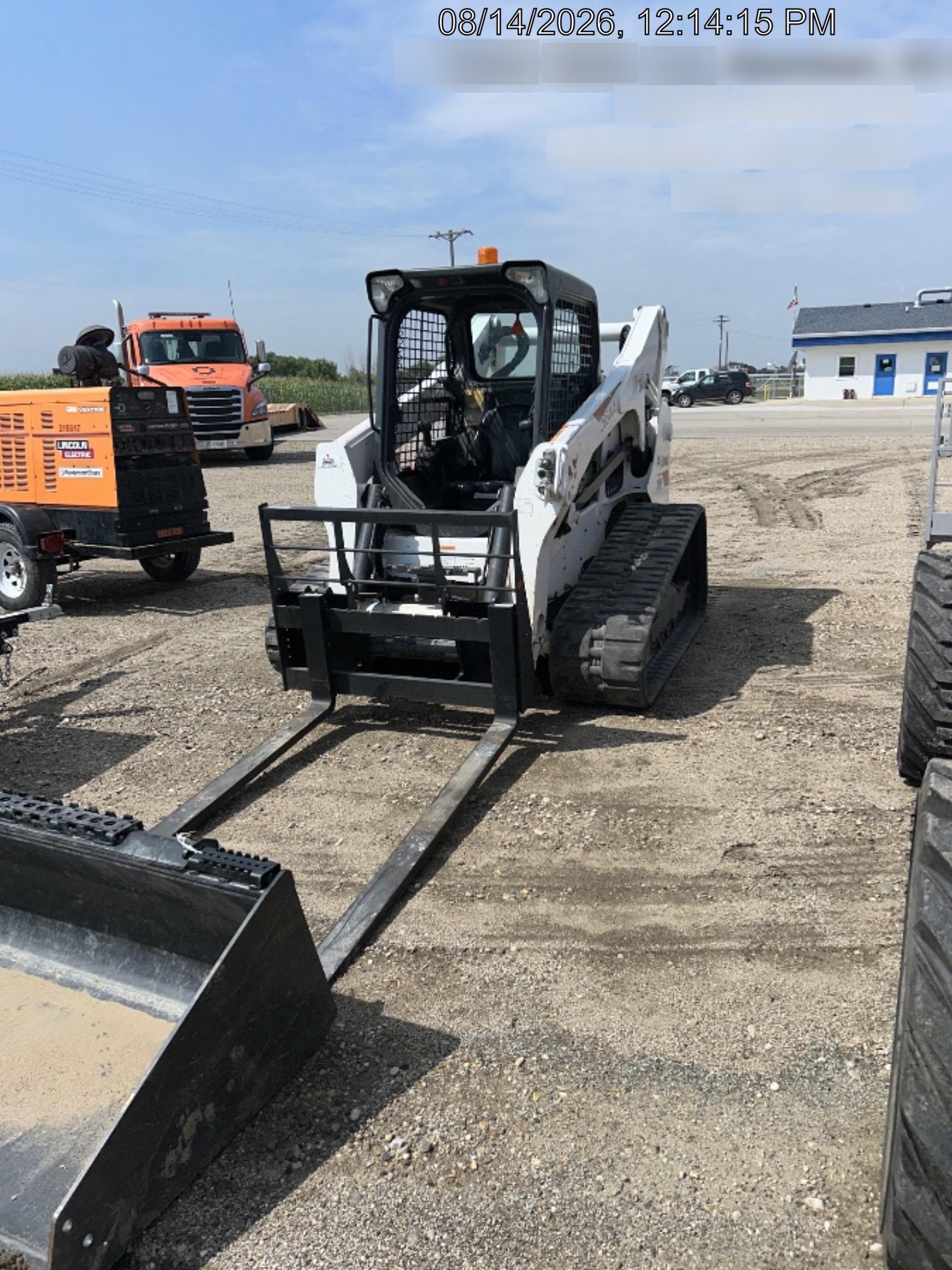 2025 ARROW MATERIAL HANDLING 60" Pallet Forks - Arrow
