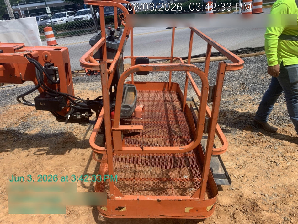 2021 JLG 600S