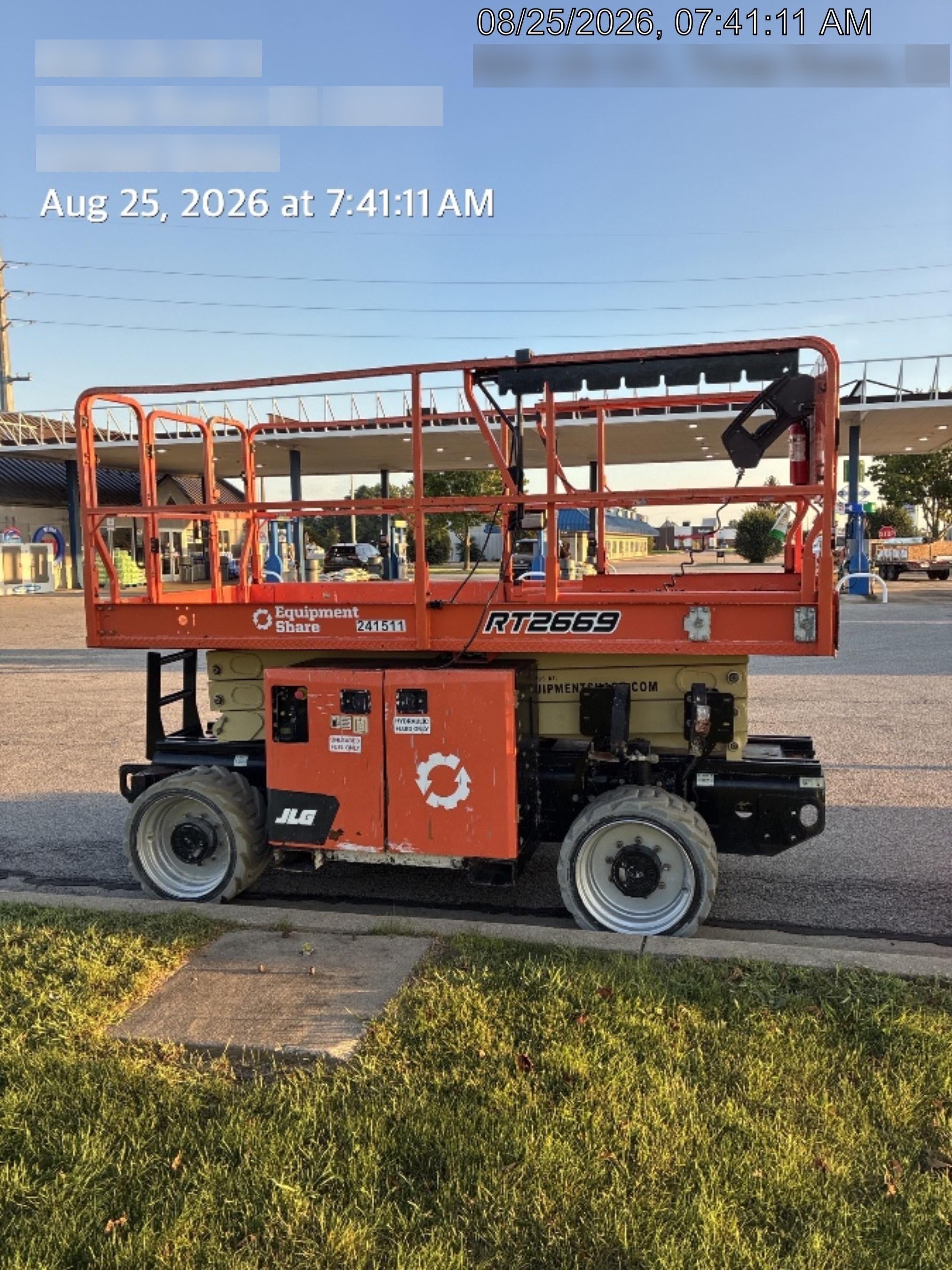 2022 JLG RT2669