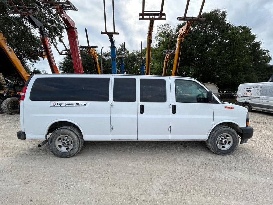 2022 GMC Savana 3500