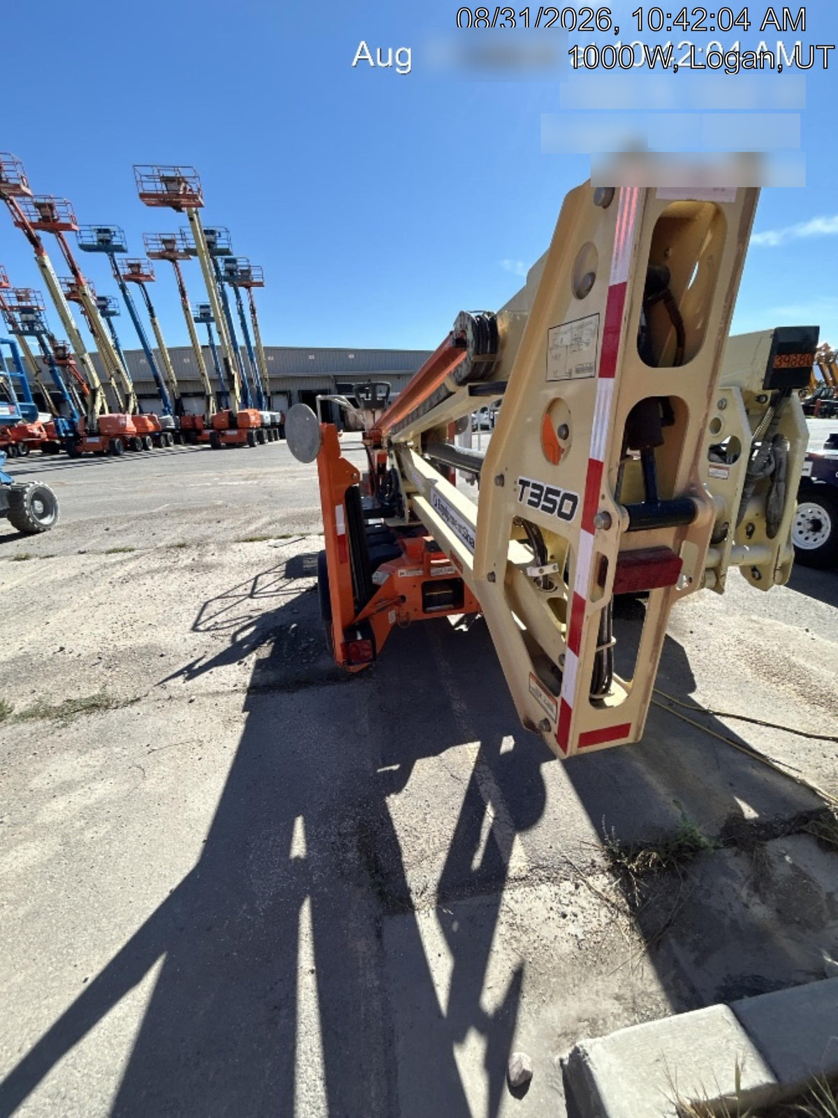 2022 JLG T350