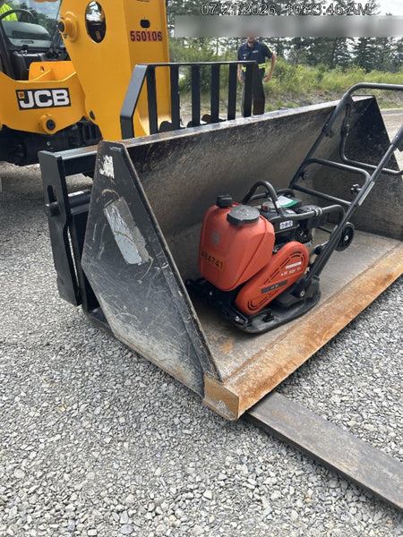 2023 JLG 1001100822