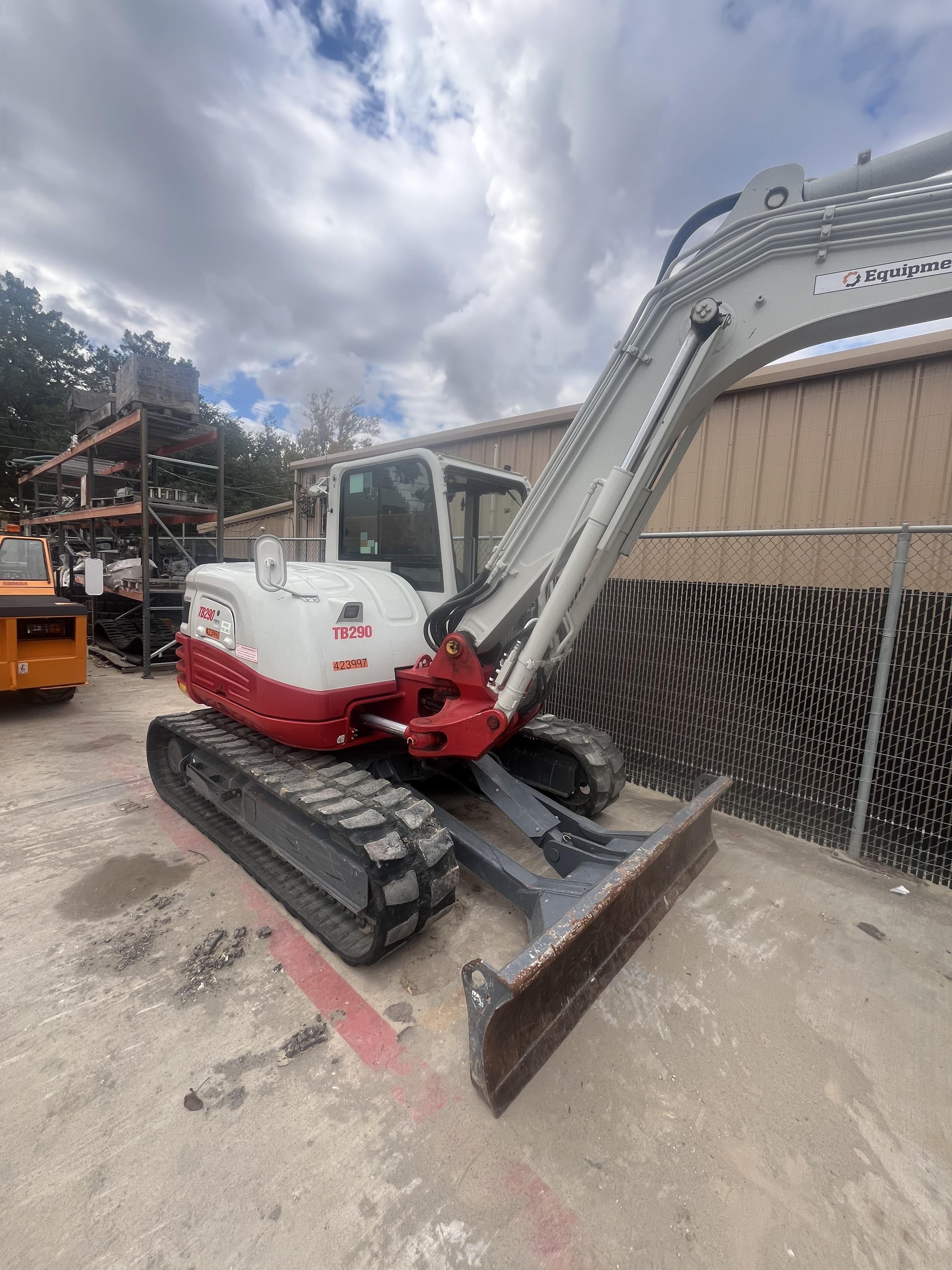 2024 TAKEUCHI TB290-CR
