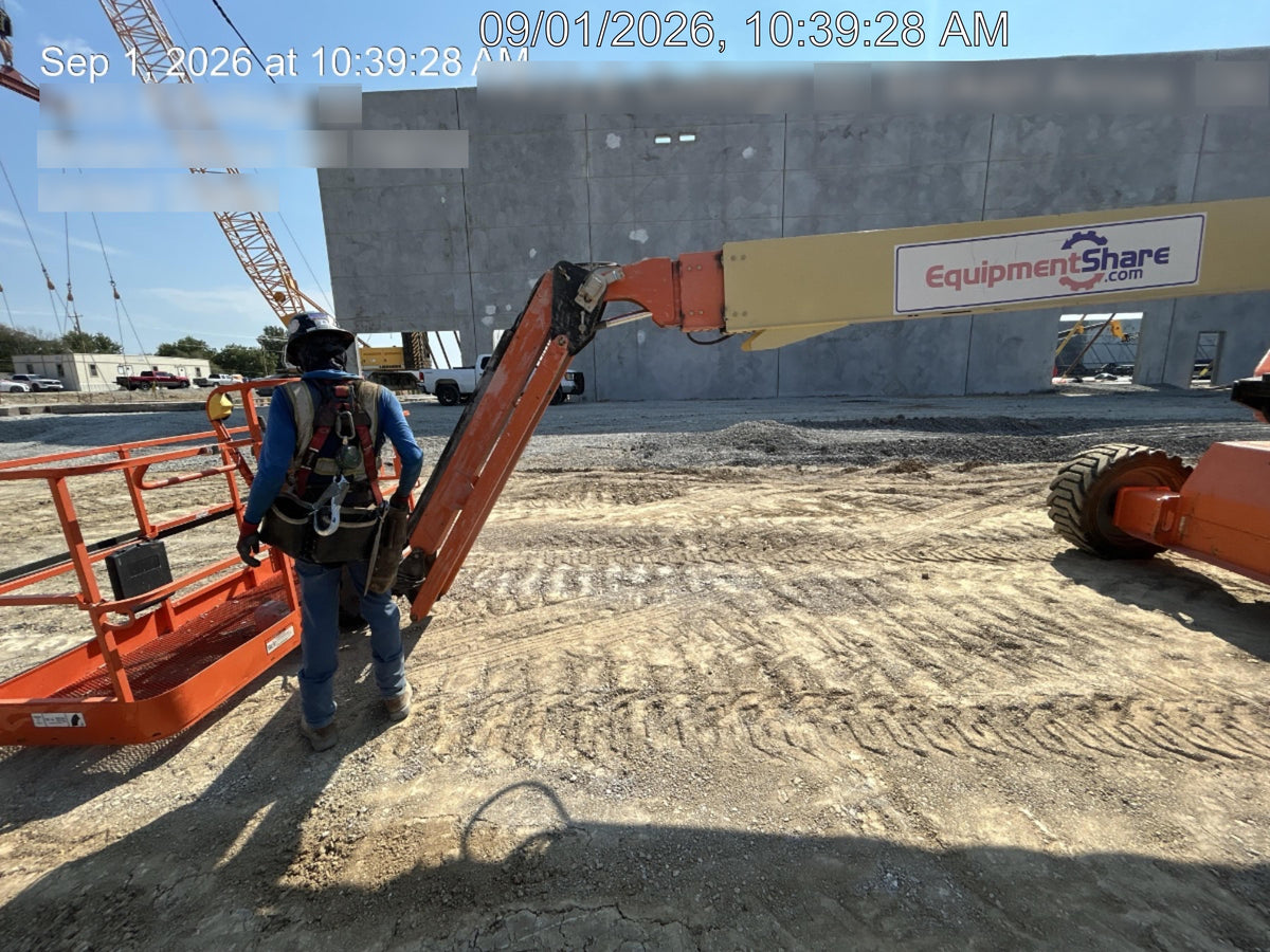 2019 JLG 660SJ