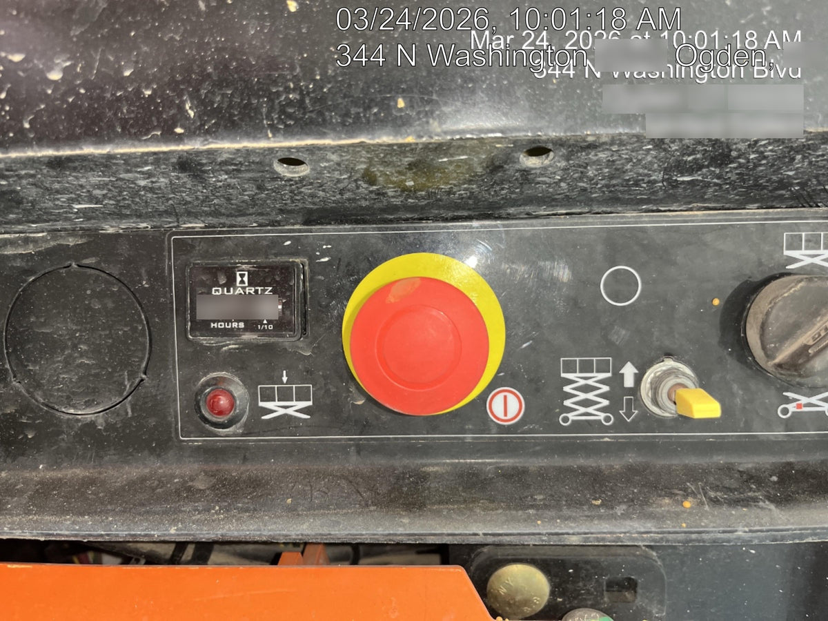 2023 JLG ES2632