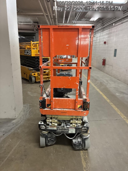 2022 JLG ES1330L