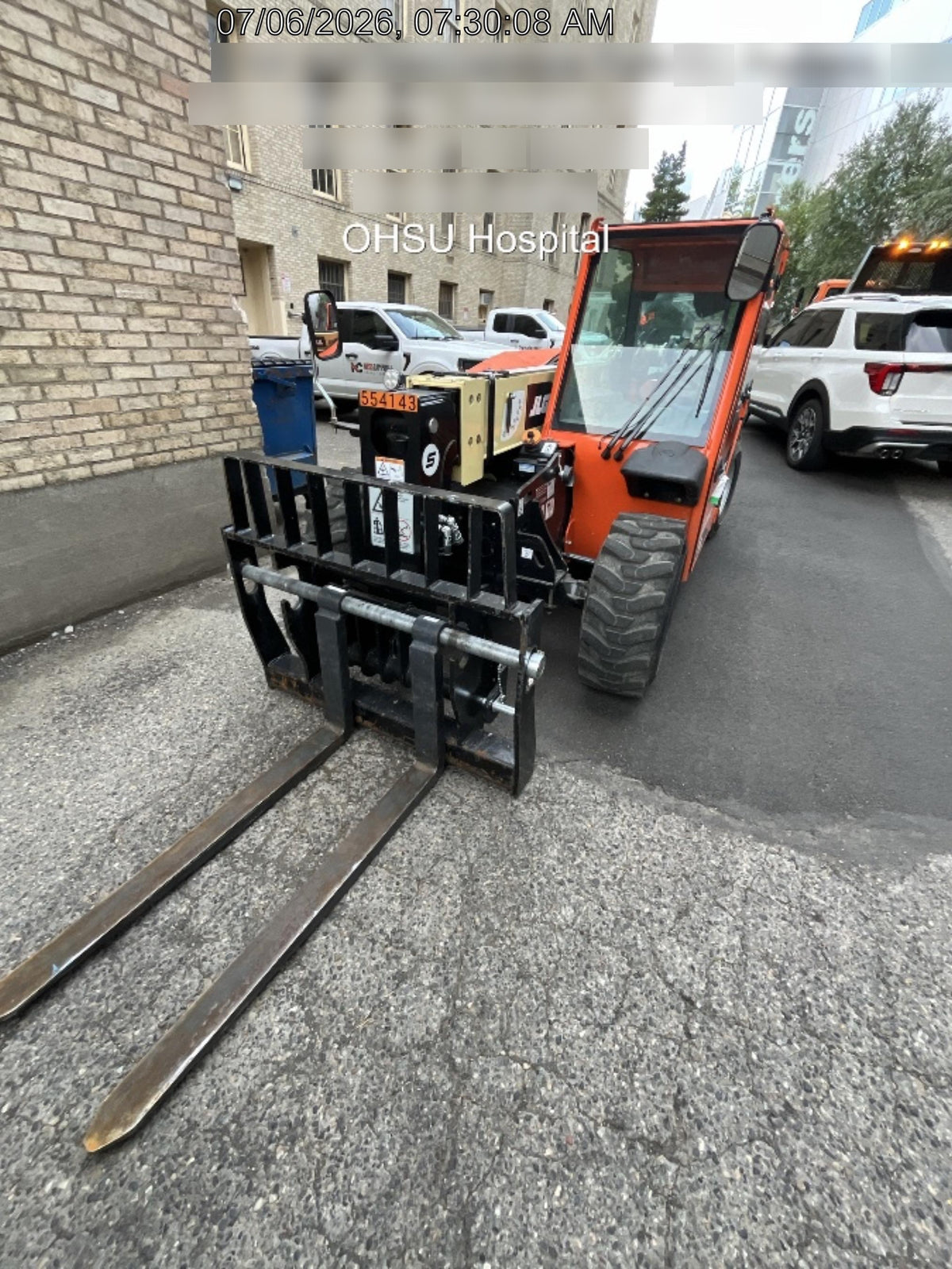 2025 JLG 519