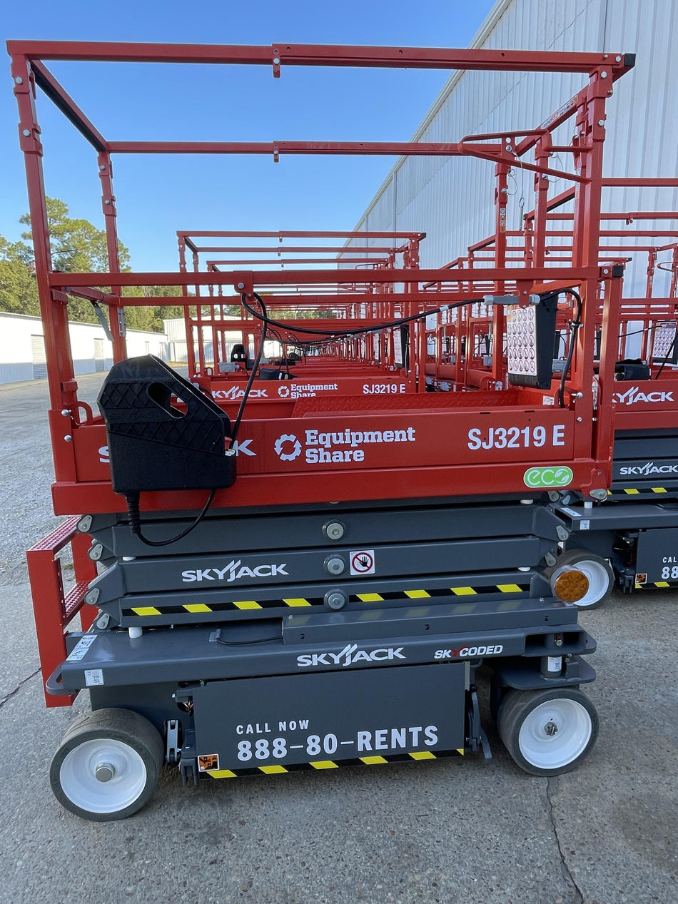 2024 Skyjack SJ3219 Electric Drive, Sld NM Tires, DBcns, RFRails, Power to Platform, T3 + Access Control