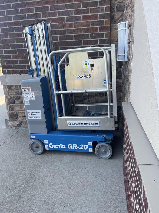 2021 GENIE GR-20