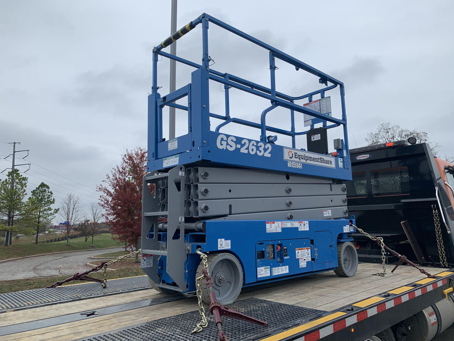 2020 Genie GS-2632 Solid NM Tires, Folding Rails with Half-Height Swing Gate, Beacon