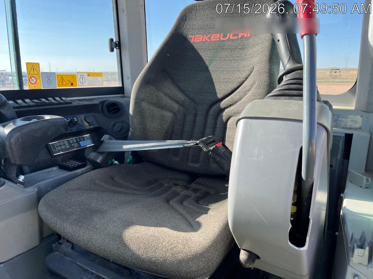 2022 TAKEUCHI TB250-2CR
