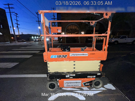 2022 JLG ES1932