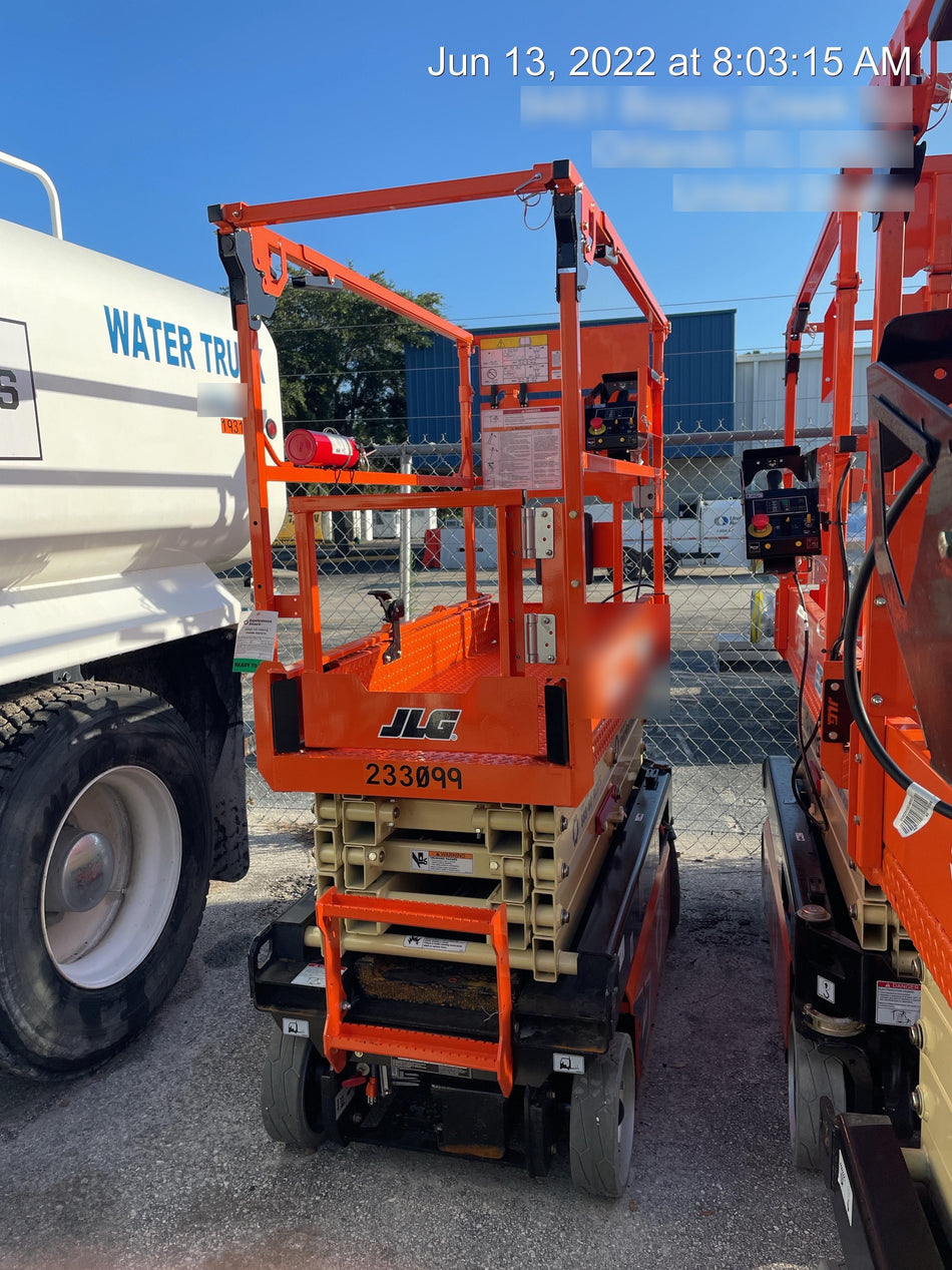 2022 JLG ES1932