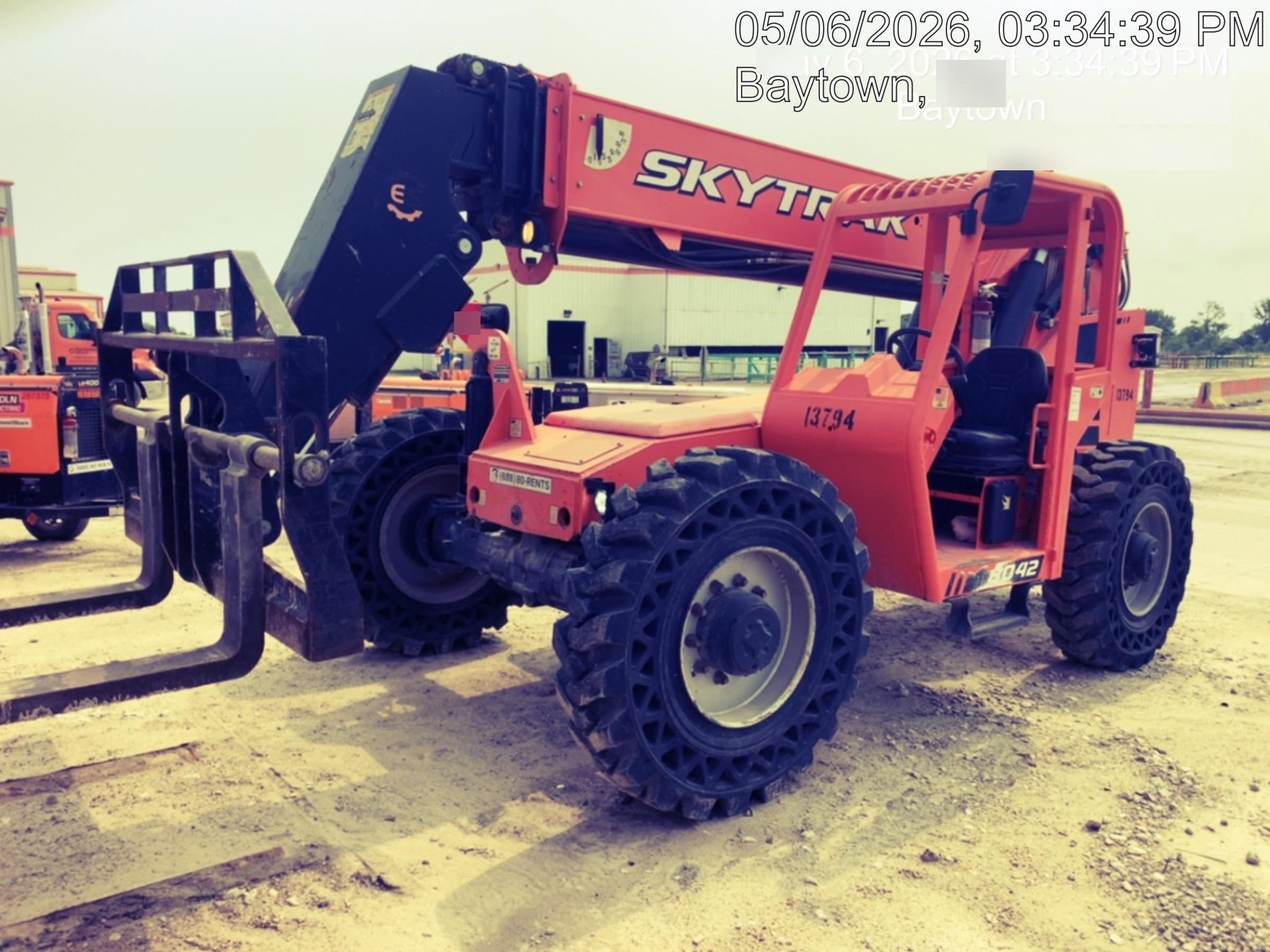 2018 SKYTRAK 8042