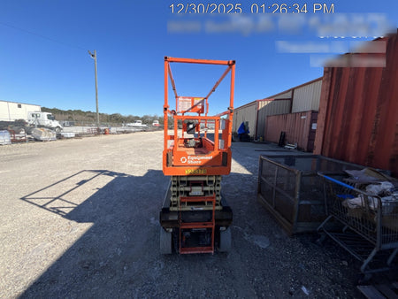 2023 JLG ES2632
