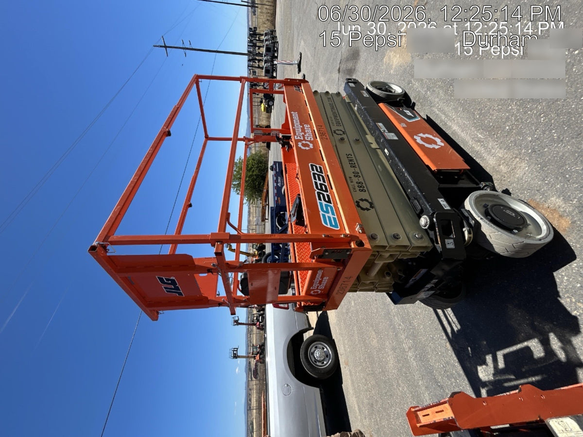 2022 JLG ES2632