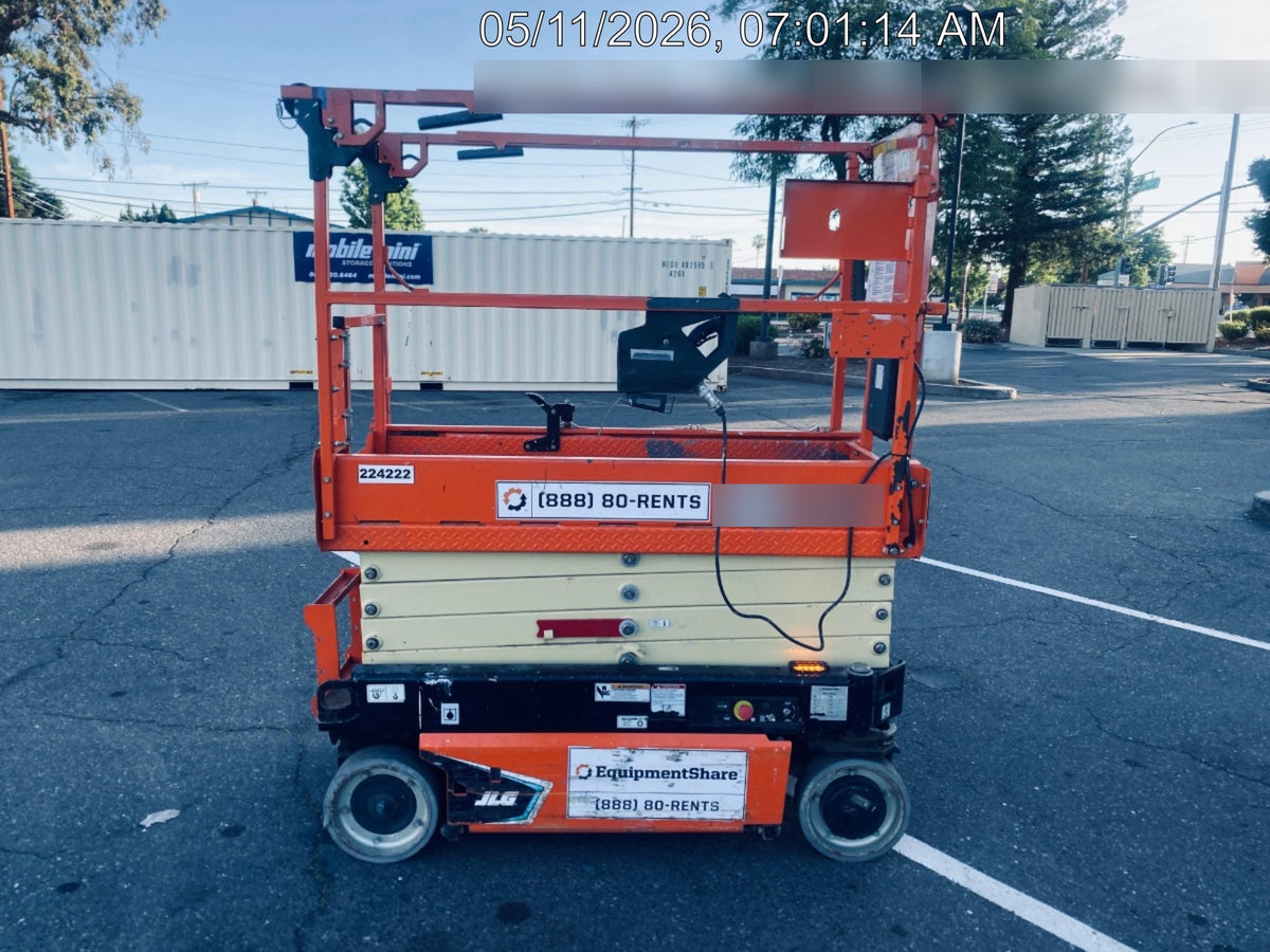 2022 JLG ES1932
