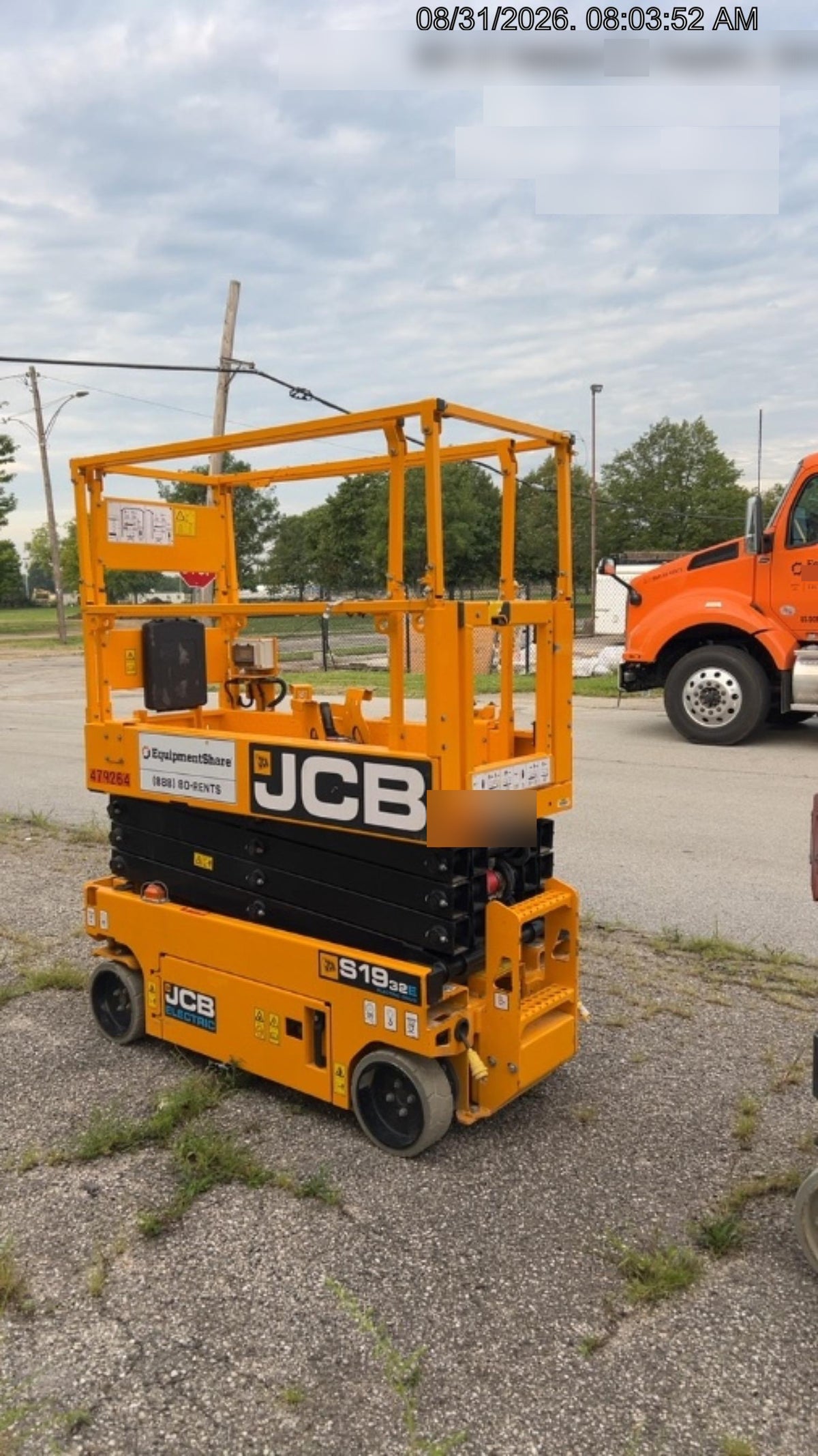 2022 JLG ES1932