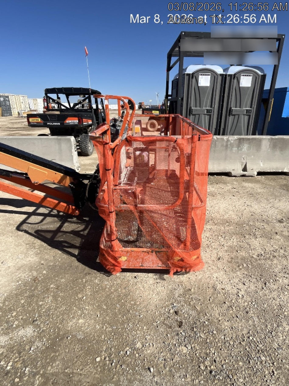 2023 JLG 660SJ