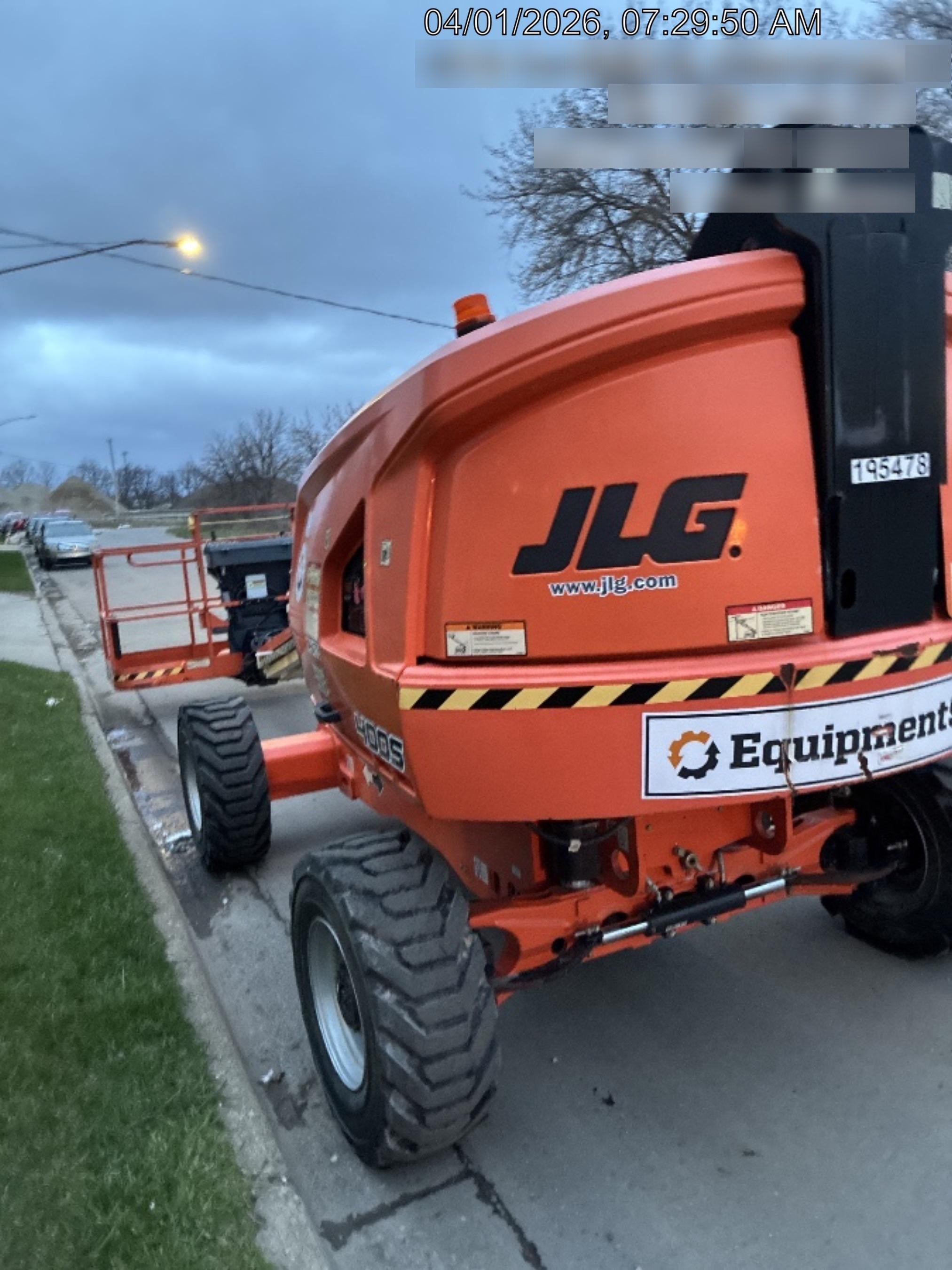 2021 JLG 400S