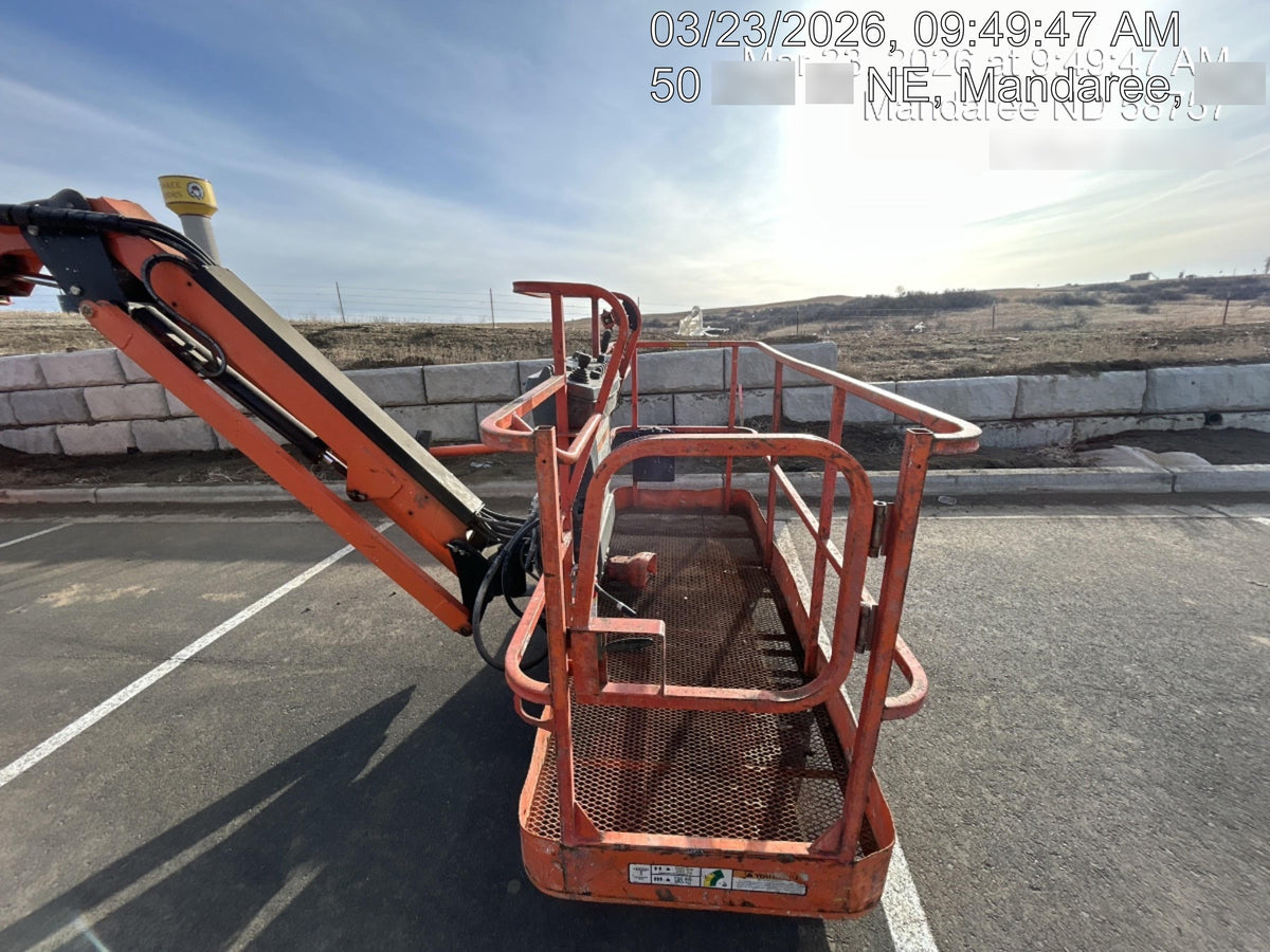 2019 JLG 660SJ