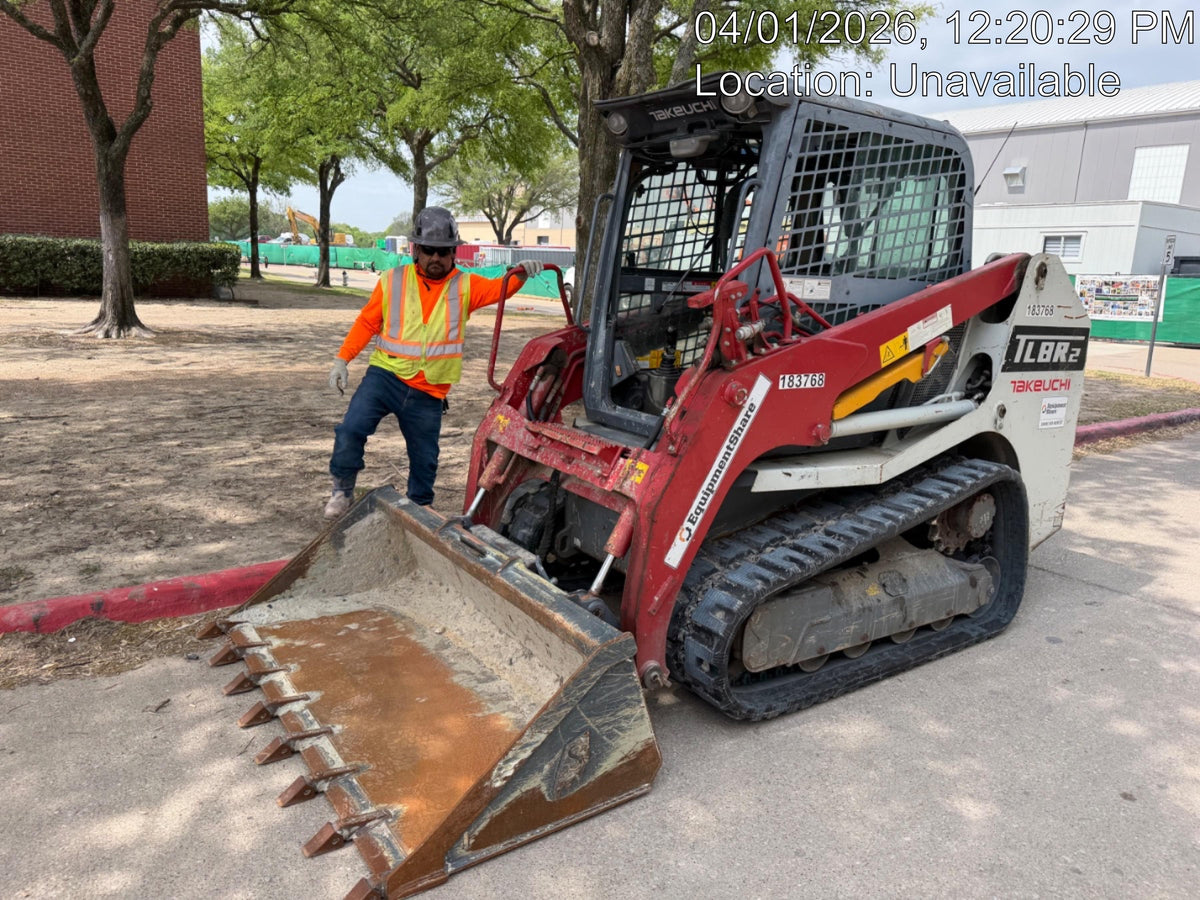 2021 TAKEUCHI TL8R2-CR